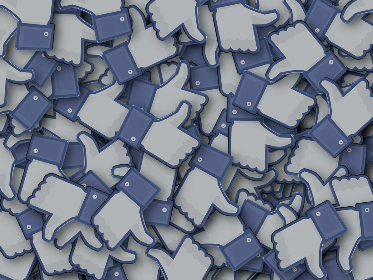 Facebookページでフォロワーを獲得する方法は?